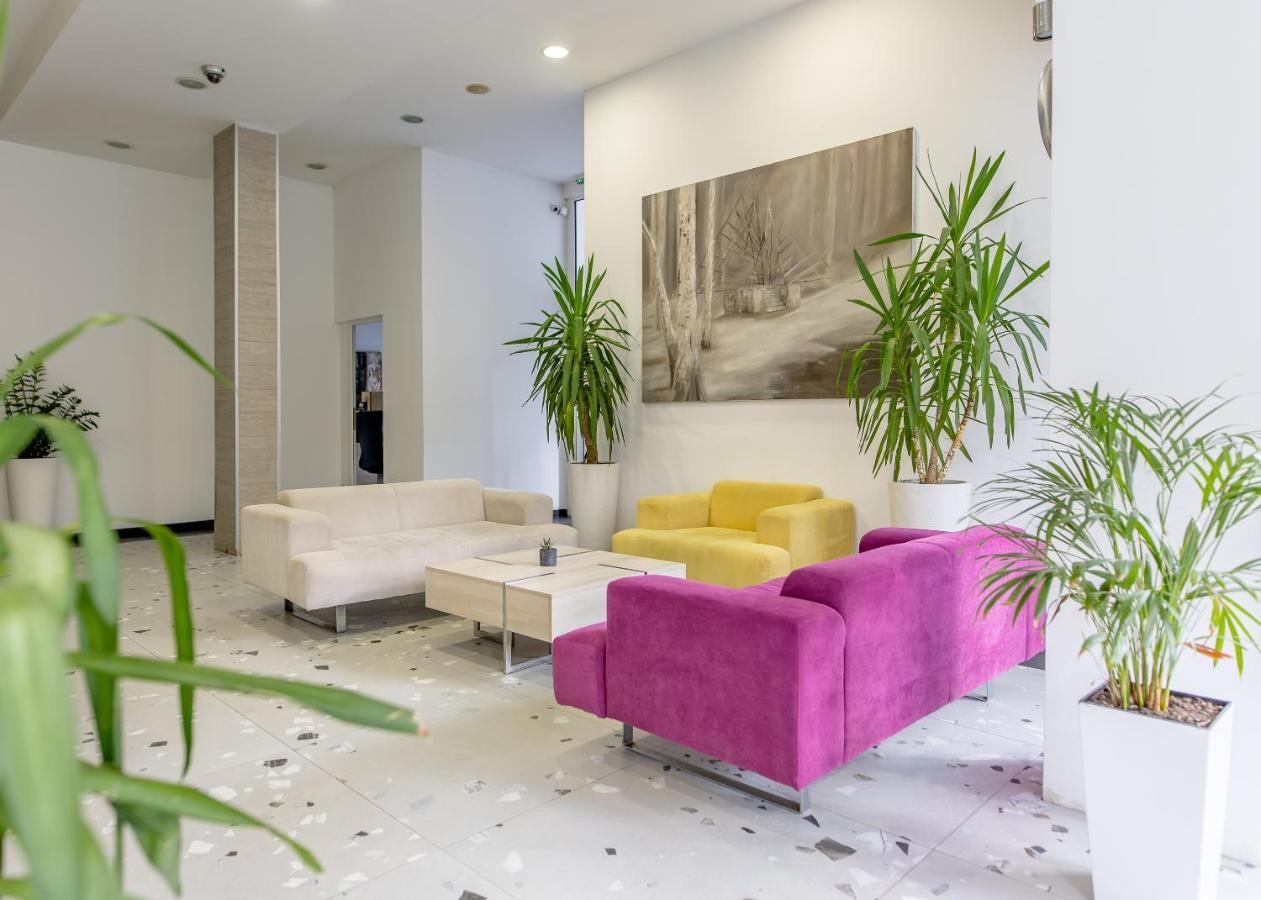 Hotel Omni Валево Екстериор снимка