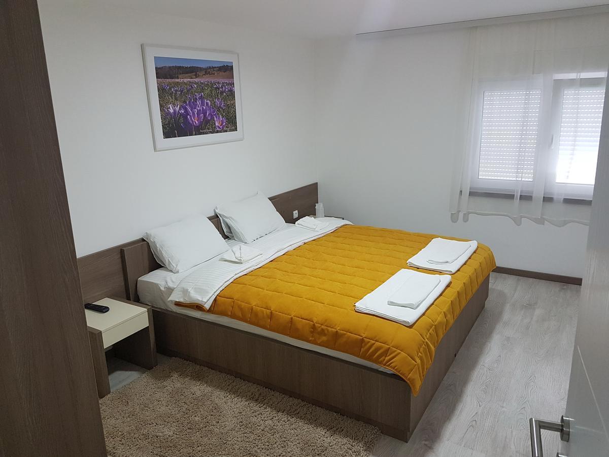 Hotel Omni Валево Екстериор снимка